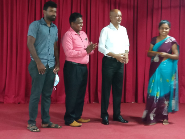 Giving incentives to officials who contributed to the Sri Lanka Social Security Pension System / Homagama